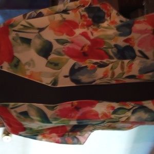 NWT Floral Cover up (66)